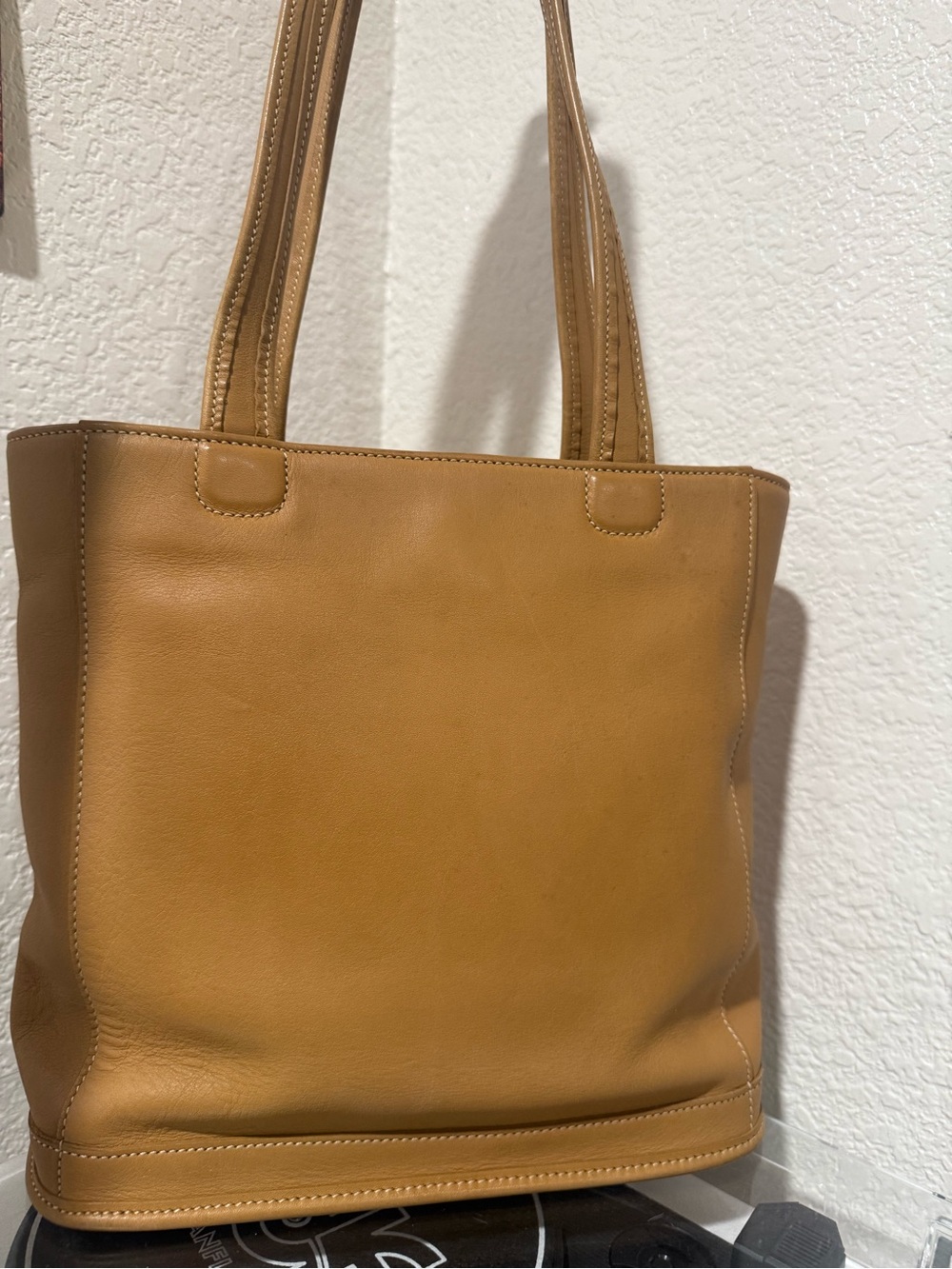 Coach 1999 vintage Leather Tote Bag in Tan - Picture 4 of 16
